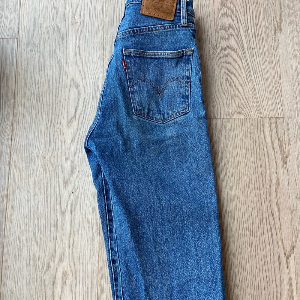 Levi's Women's Premium Ribcage Straight ankle jeans in Georgie
